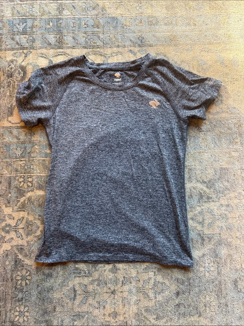 Rabbit short sleeve tech fabric running tee - S